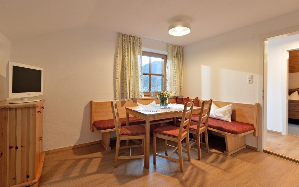 Haus Sonnenschein Apartamento Hart im Zillertal Quarto foto